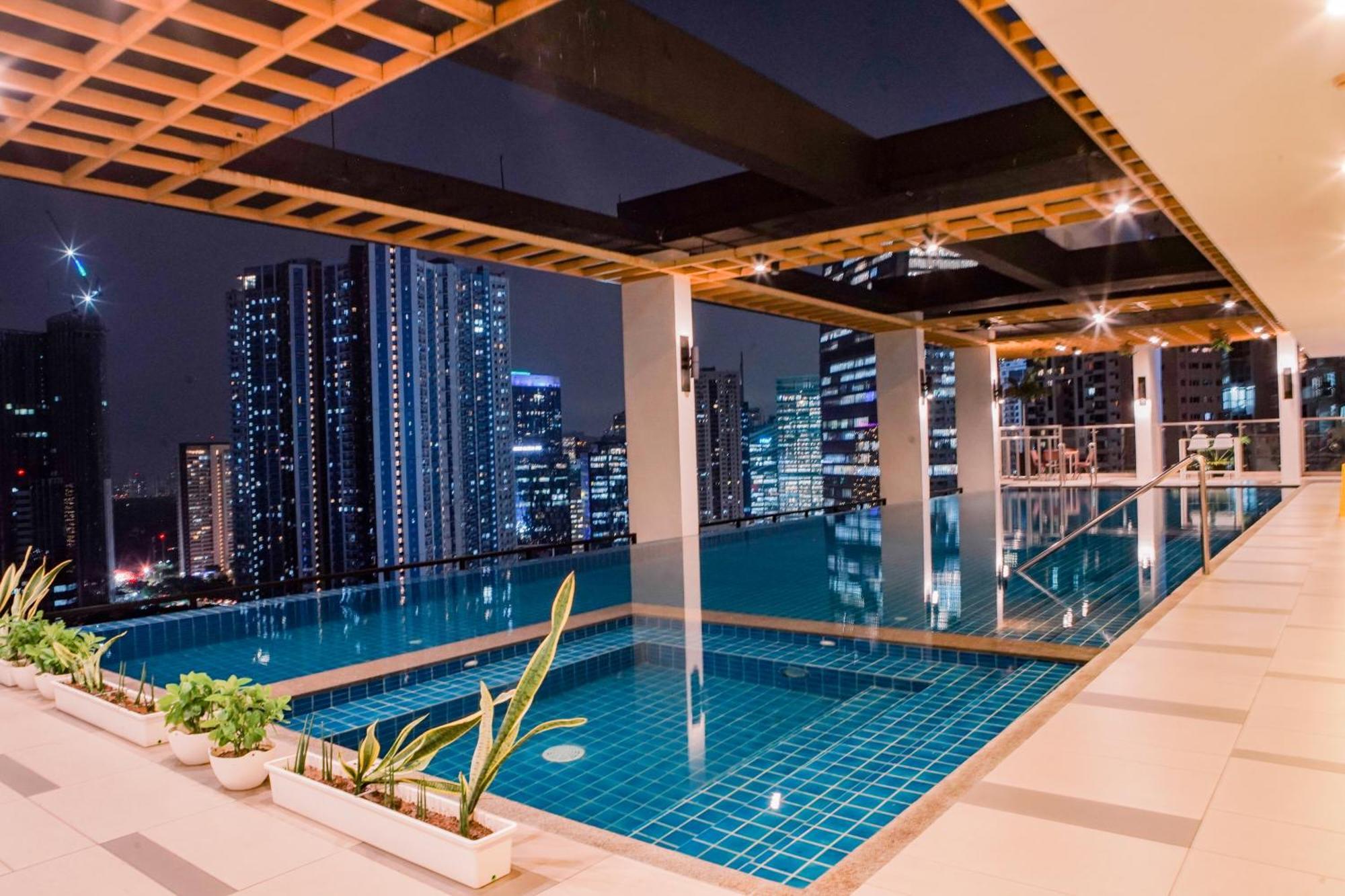 טאגיג Luxe Suite At Bcct - Bgc'S Prime Studio - Gym, Infinity Pool With Breathtaking Skyline View מראה חיצוני תמונה
