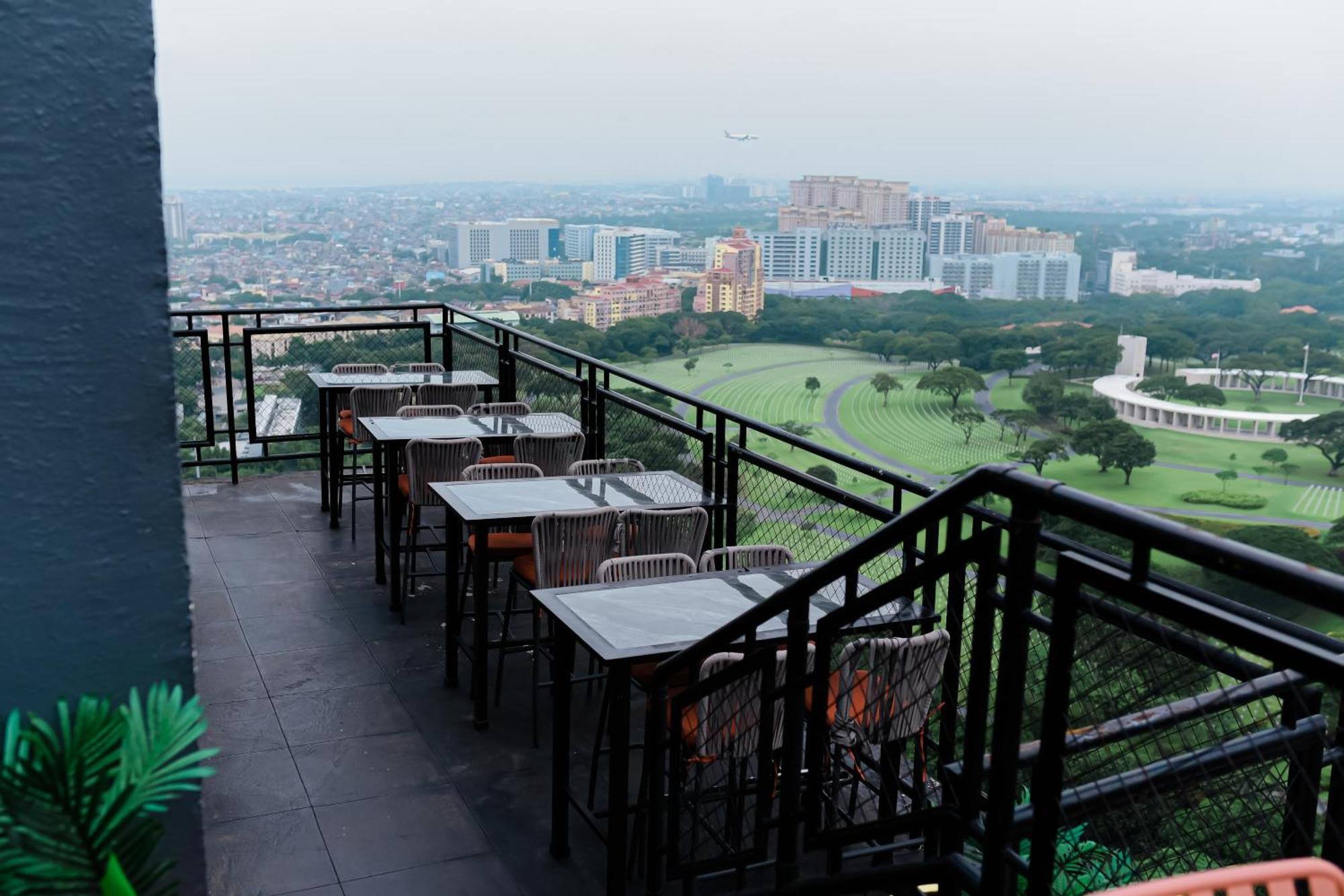 טאגיג Luxe Suite At Bcct - Bgc'S Prime Studio - Gym, Infinity Pool With Breathtaking Skyline View מראה חיצוני תמונה